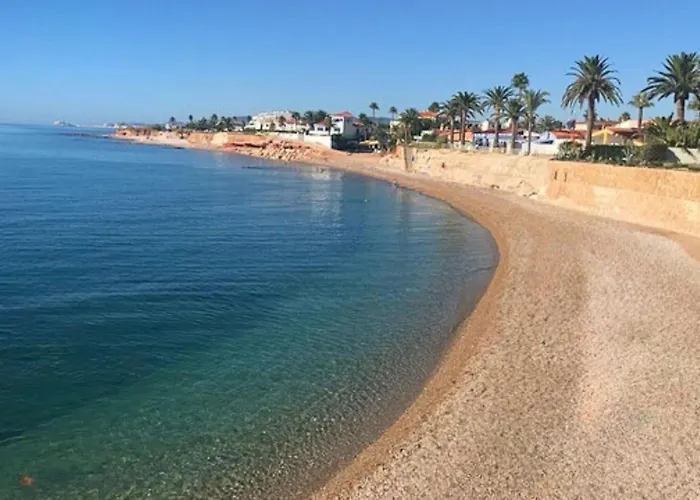 Las Tres Palmeras